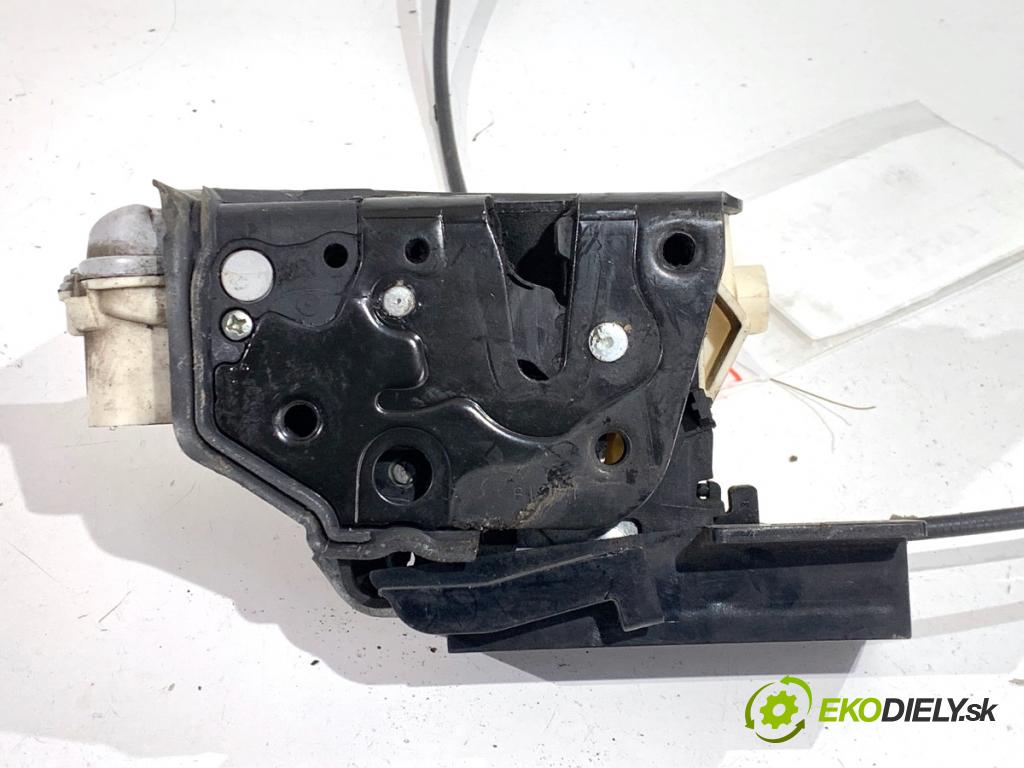 PORSCHE PANAMERA liftback 2010 294 kW 4.8 4S 4806 zámok dveře levý přední část 8J1837015A