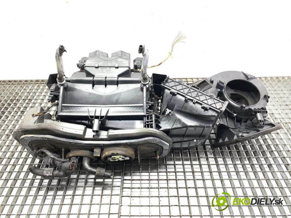 PORSCHE PANAMERA liftback 2010 294 kW 4.8 4S 4806 topné těleso radiátor topení komplet KOMBAJN 97057301104 (Radiátor topení)