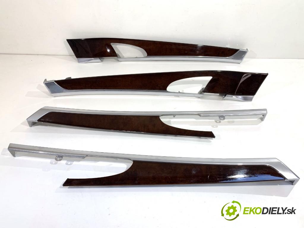 PORSCHE PANAMERA liftback 2010 294 kW 4.8 4S 4806 lišty kryt dveře 970555382 970555381