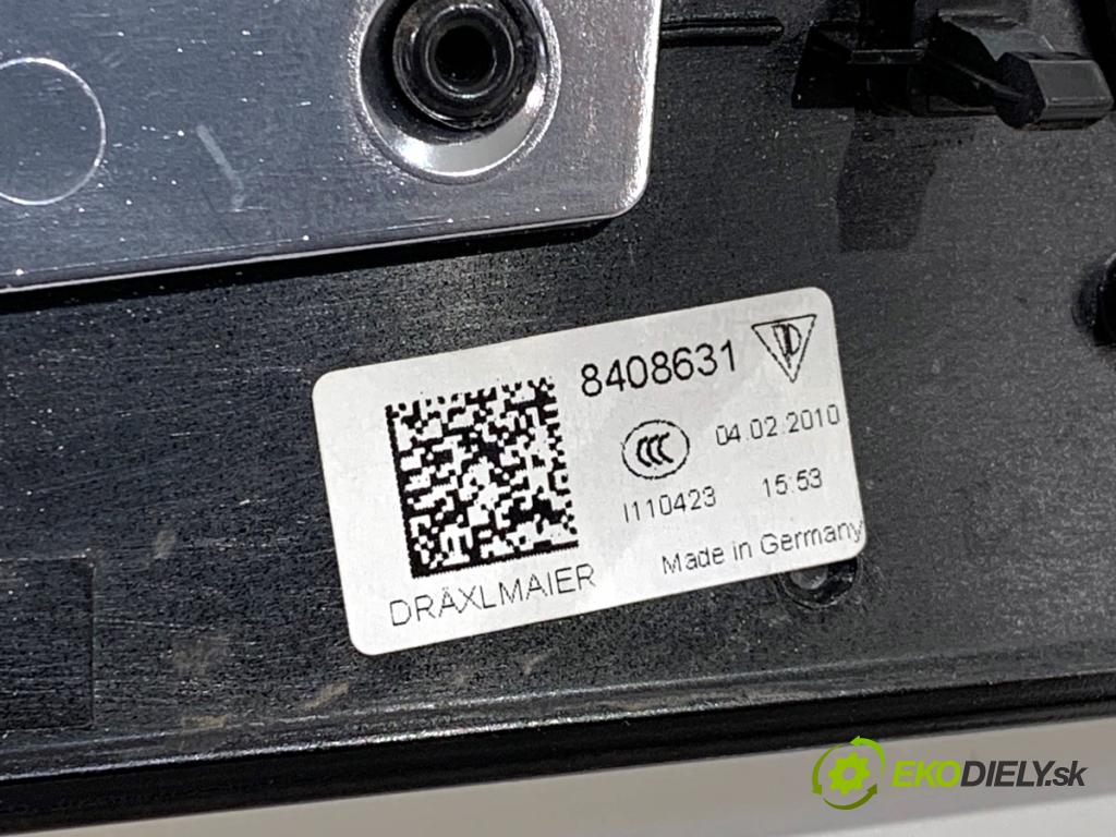 PORSCHE PANAMERA liftback 2010 294 kW 4.8 4S 4806 lišty kryt dveře 970555382 970555381