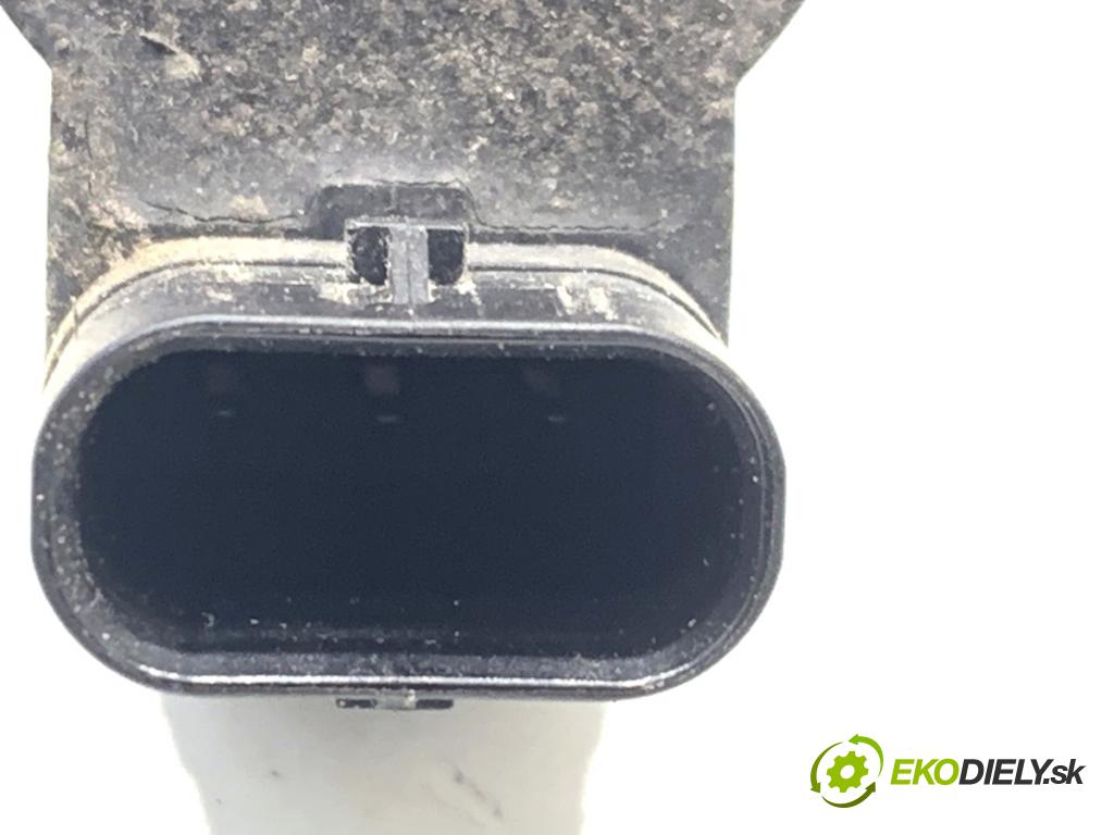 NISSAN QASHQAI J12 SUV 2024 103 kW 1.3 DIG-T 1332 snímač PDC 284387DE0C