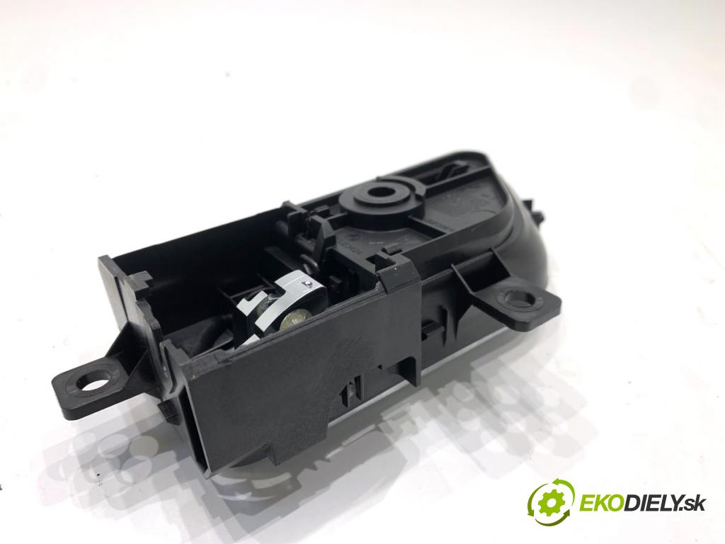 NISSAN QASHQAI J12 SUV 2024 103 kW 1.3 DIG-T 1332 klika vnejší pravý přední část 806706UA0A