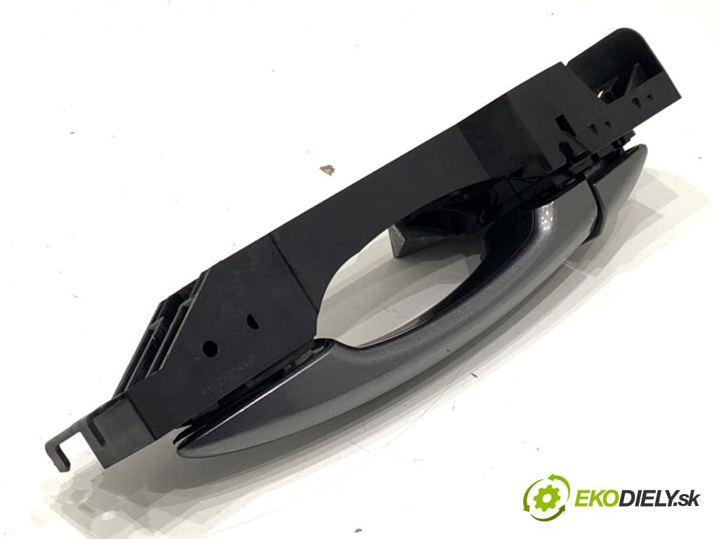 NISSAN QASHQAI J12 SUV 2024 103 kW 1.3 DIG-T 1332 Kľučka vonkajšia pravy zad 826106UA0A