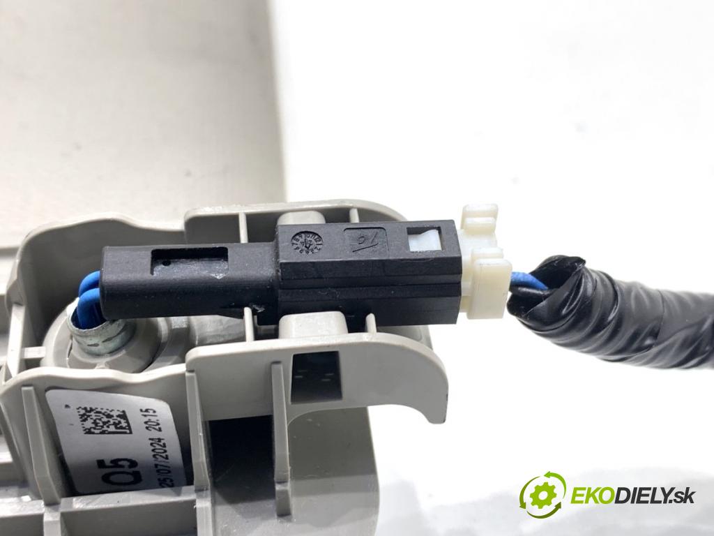 NISSAN QASHQAI J12 SUV 2024 103 kW 1.3 DIG-T 1332 Clona slnečná pravy