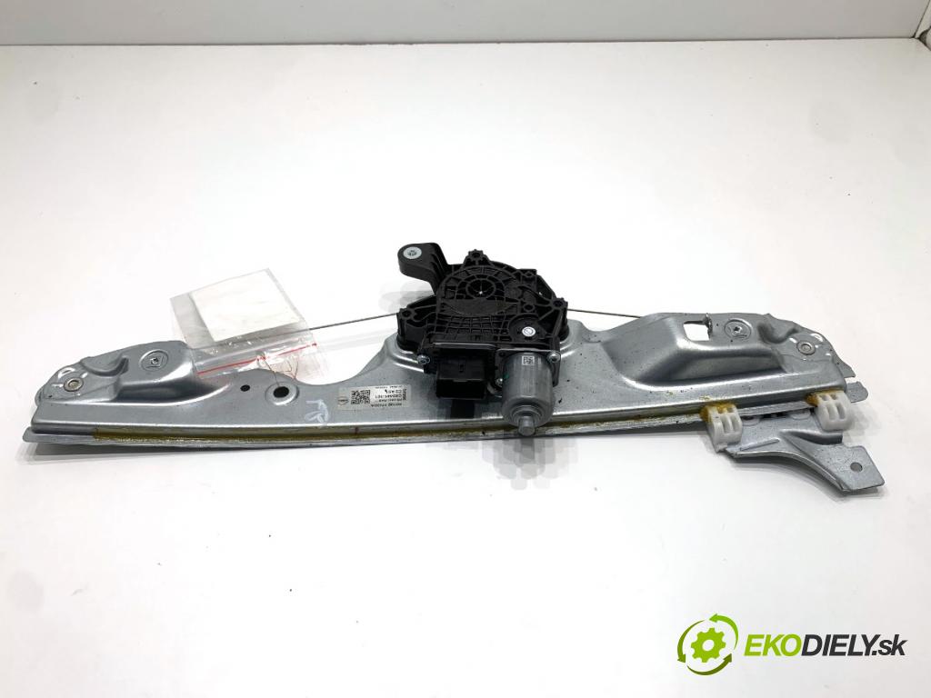 NISSAN QASHQAI J12 SUV 2024 103 kW 1.3 DIG-T 1332 Mechanizmus okna pravy predný 80700HN20A