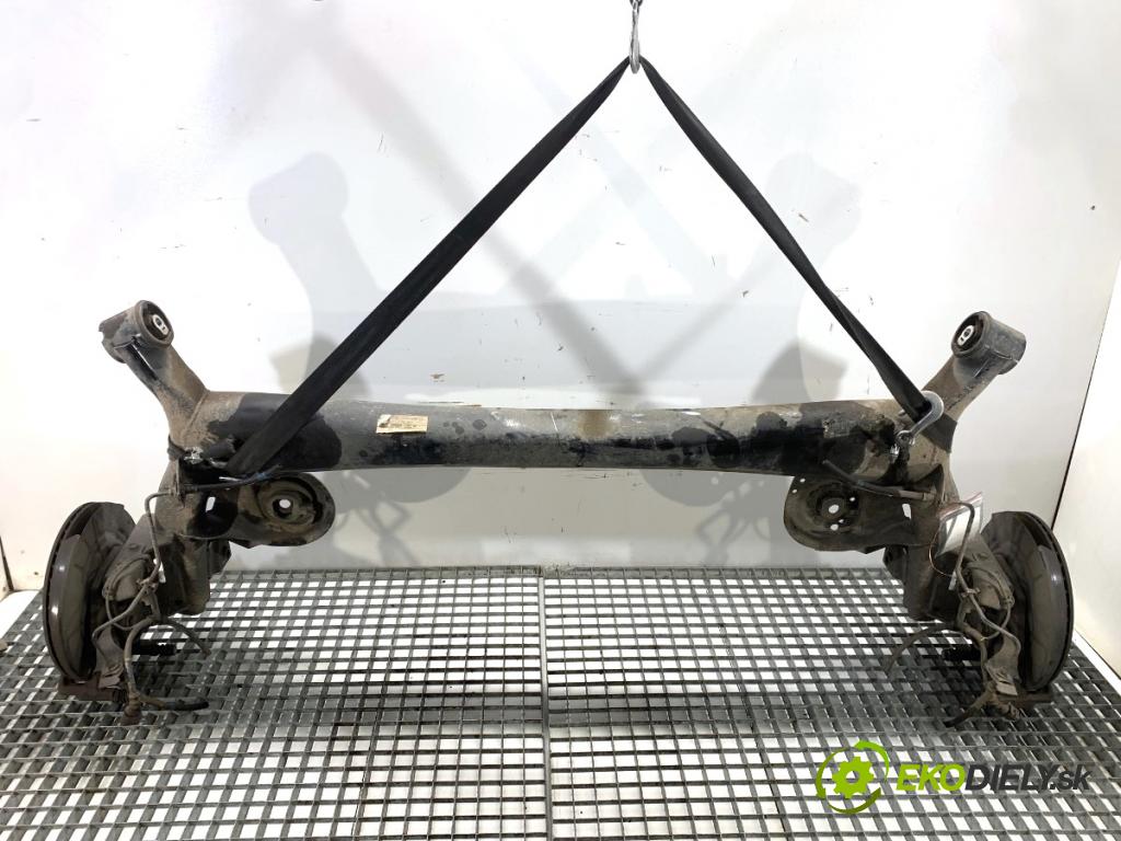 NISSAN QASHQAI J12 SUV 2024 103 kW 1.3 DIG-T 1332 výztuha zadní část 555016RN0D