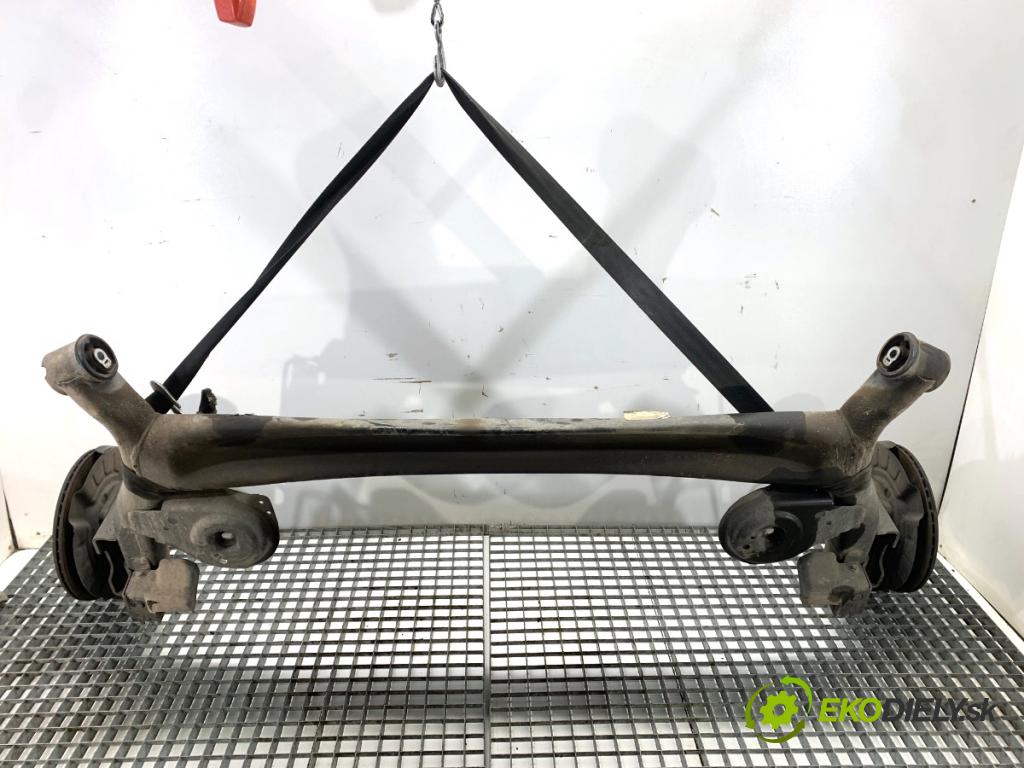 NISSAN QASHQAI J12 SUV 2024 103 kW 1.3 DIG-T 1332 výztuha zadní část 555016RN0D