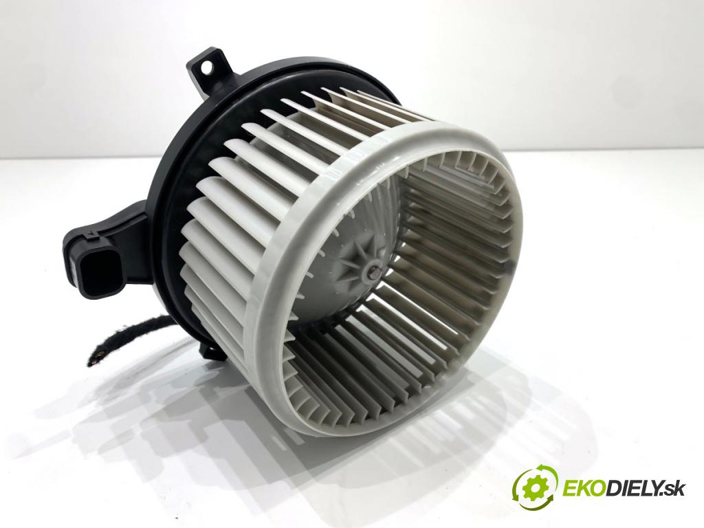 NISSAN QASHQAI J12 SUV 2024 103 kW 1.3 DIG-T 1332 topení 272V06LE0B