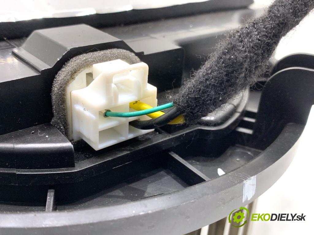 NISSAN QASHQAI J12 SUV 2024 103 kW 1.3 DIG-T 1332 ventilátor kúrenia 272V06LE0B