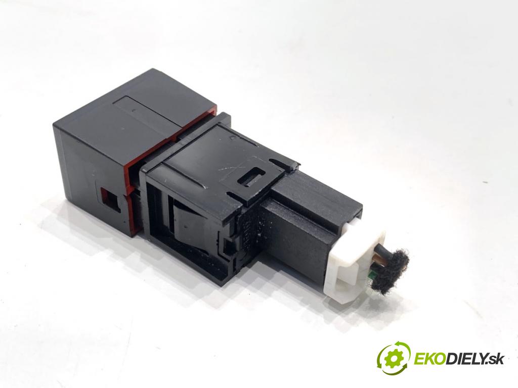 NISSAN QASHQAI J12 SUV 2024 103 kW 1.3 DIG-T 1332 Spínač svetiel výstražných (núdzových)  (Prepínacie páčky pod volantom)