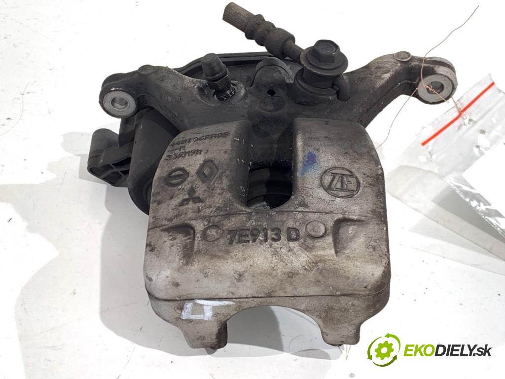 NISSAN QASHQAI J12 SUV 2024 103 kW 1.3 DIG-T 1332 brzdič třmen levý zadní část 440106RA0B