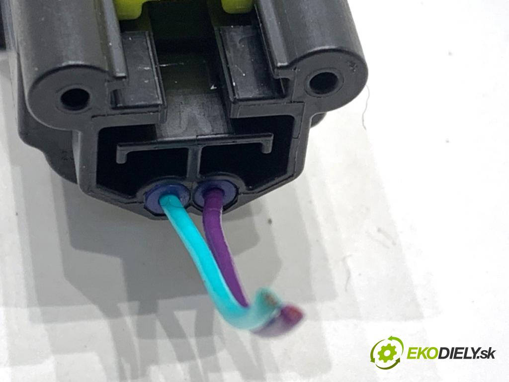 NISSAN QASHQAI J12 SUV 2024 103 kW 1.3 DIG-T 1332 Snímač nárazu 988307904R (Snímač nárazu)