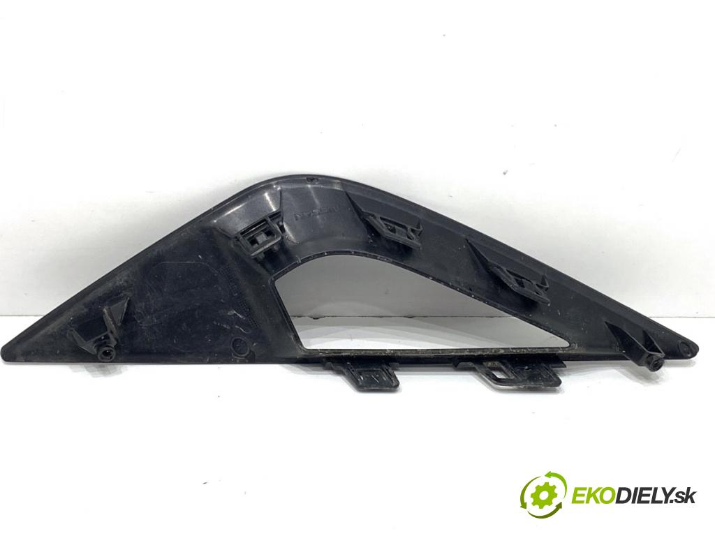 NISSAN QASHQAI J12 SUV 2024 103 kW 1.3 DIG-T 1332 Mriežky halogénu, hmlovky pravá 62256HN10A