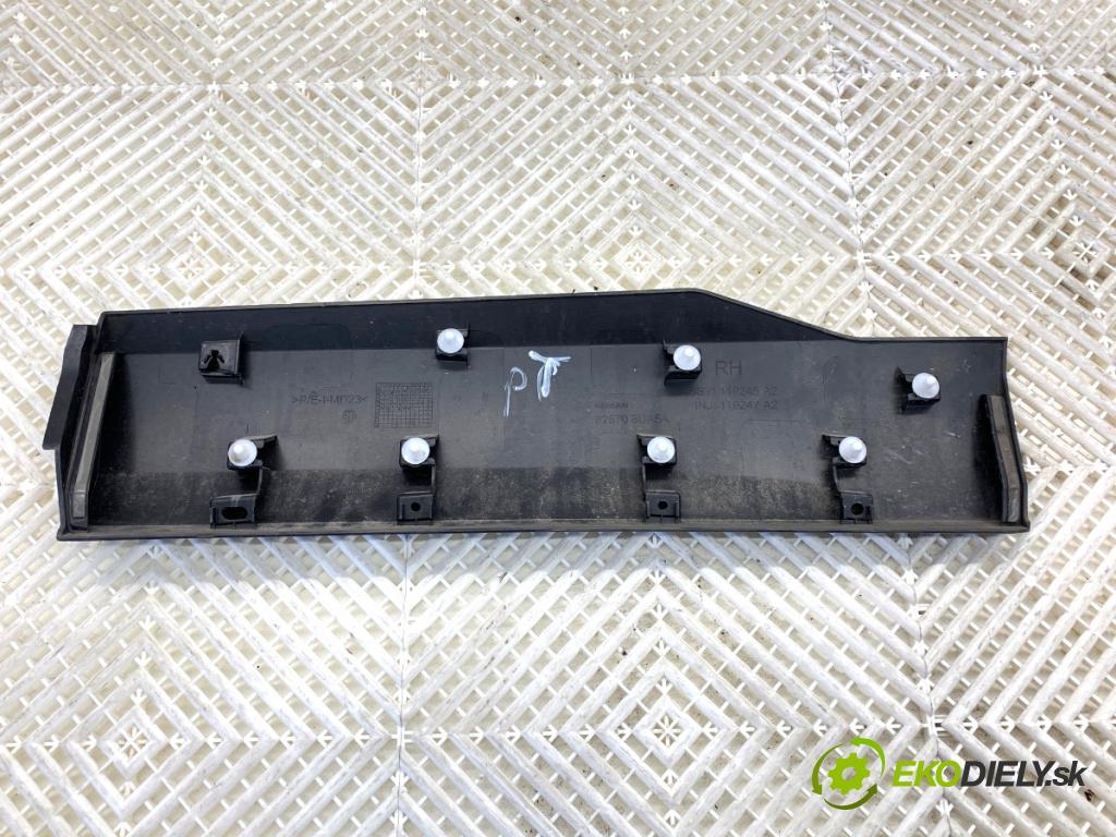 NISSAN QASHQAI J12 SUV 2024 103 kW 1.3 DIG-T 1332 lišta dveře pravý zadní část 82870-6UA5A