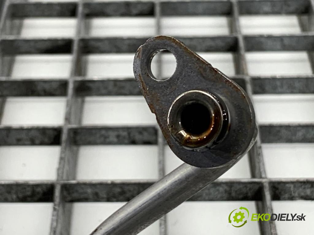 SKODA SUPERB III Kombi 2020 160 kW 1.4 TSI iV 1395 Rúra turba 04E145140AE