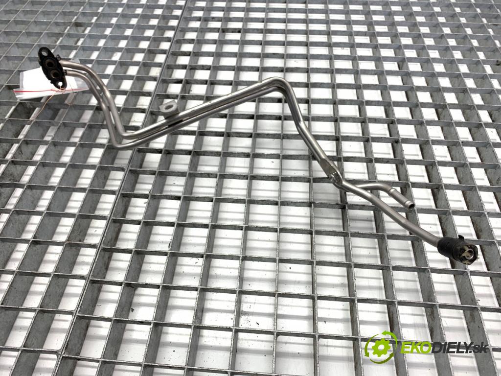 SKODA SUPERB III Kombi 2020 160 kW 1.4 TSI iV 1395 Rúra turba 04E122157AT