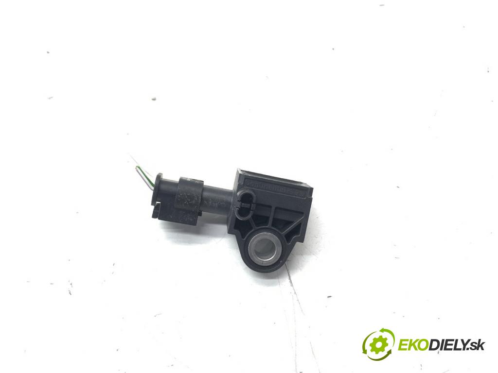 SKODA SUPERB III Kombi 2020 160 kW 1.4 TSI iV 1395 Snímač nárazu 5Q0907651 (Snímač nárazu)