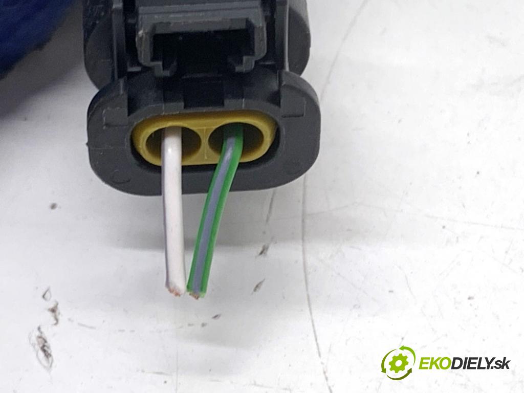 SKODA SUPERB III Kombi 2020 160 kW 1.4 TSI iV 1395 Snímač nárazu 5Q0907651 (Snímač nárazu)