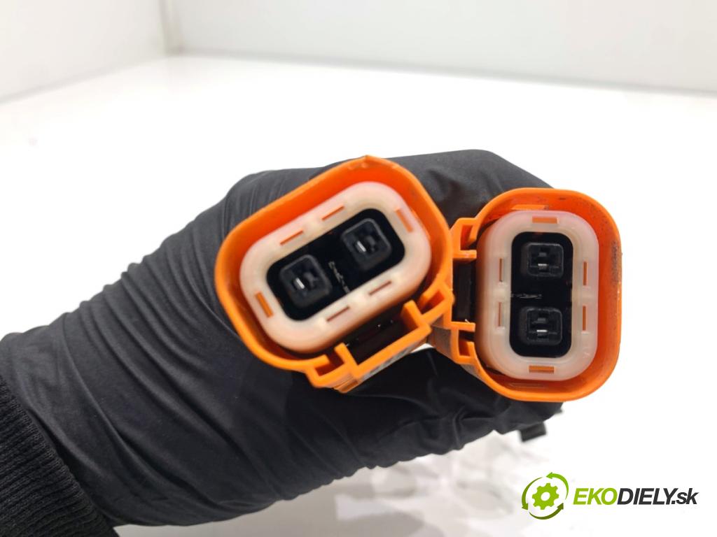 SKODA SUPERB III Kombi 2020 160 kW 1.4 TSI iV 1395 Rúrka vysokého NAPÄTIA: 5Q0971483B