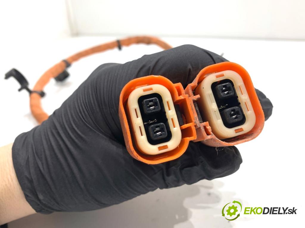 SKODA SUPERB III Kombi 2020 160 kW 1.4 TSI iV 1395 trubka vysokého NAPĚTÍ: 3Q0971475B