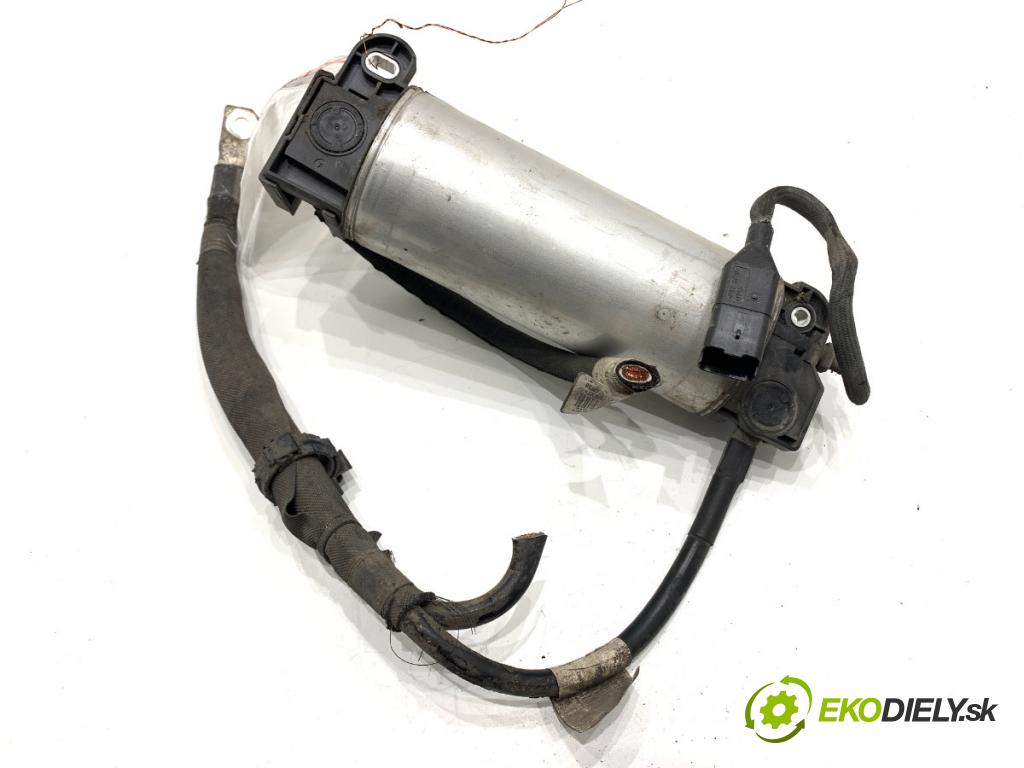 PEUGEOT 508 SW I Kombi 2017 133 kW 2.0 HDi 180 RXH 1997 kondenzátor Start brzdových světel 9801739380