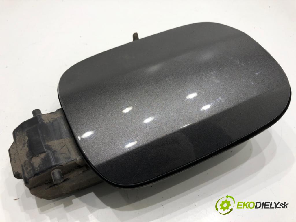 PEUGEOT 308 II liftback 2020 96 kW 1.2 THP 130 1199 dvířka nádrže paliva 9817504180 (Klika dveří ostatní)