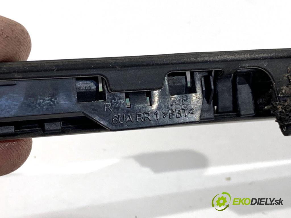 NISSAN QASHQAI J12 SUV 2024 103 kW 1.3 DIG-T 1332 lišta Sbírání: zadní část pravý