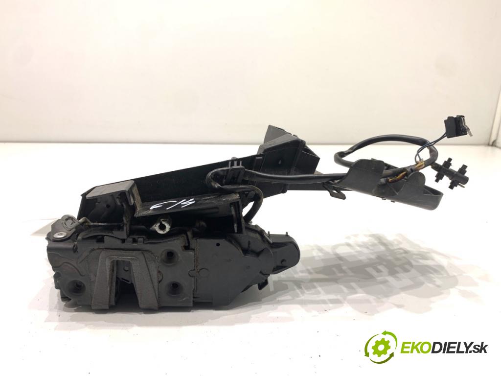 JAGUAR XF I sedan 2014 177 kW 2.0 1999 zámok dveře levý přední část 8X23-203A29-CG