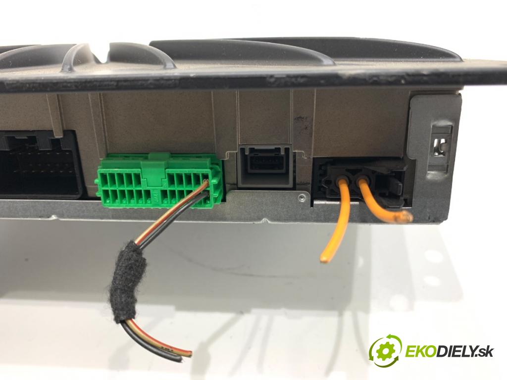 JAGUAR XF I sedan 2014 177 kW 2.0 1999 zesilovač EW93-19C164-AB (Zesilovač)