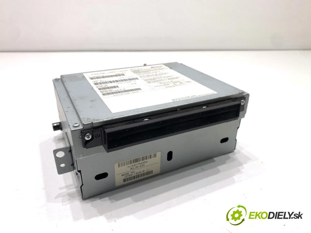 JAGUAR XF I sedan 2014 177 kW 2.0 1999 RADIO CF6N-18C815-JJ (Audio zařízení)