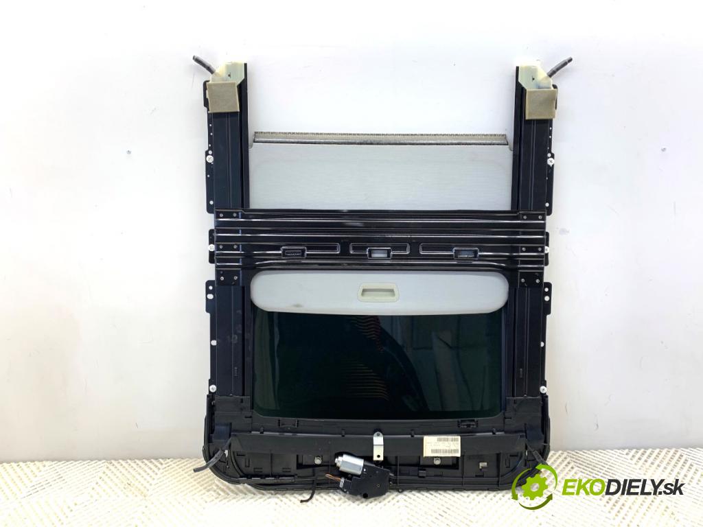 JAGUAR XF I sedan 2014 177 kW 2.0 1999 střešní okno  (Sklo karoserie)