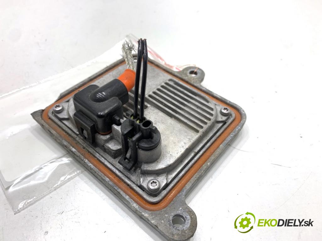 JAGUAR XF I sedan 2014 177 kW 2.0 1999 Menič XENON A71154400DG (Riadiaca jednotka xenónu)