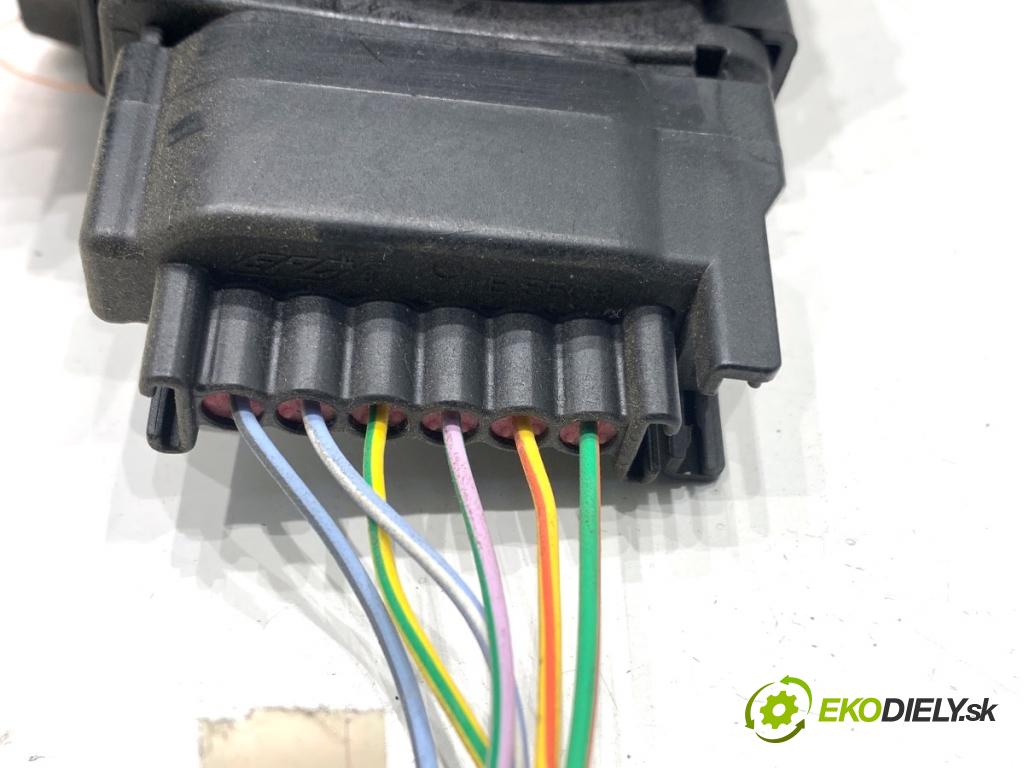 JAGUAR XF I sedan 2014 177 kW 2.0 1999 Potenciometer plynu 9X23-9F832-AB (Potenciometer plynového pedálu)