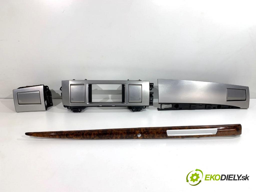 JAGUAR XF I sedan 2014 177 kW 2.0 1999 lišty kryt 8X23-043C26 8X23-045K16-A (Lišta)