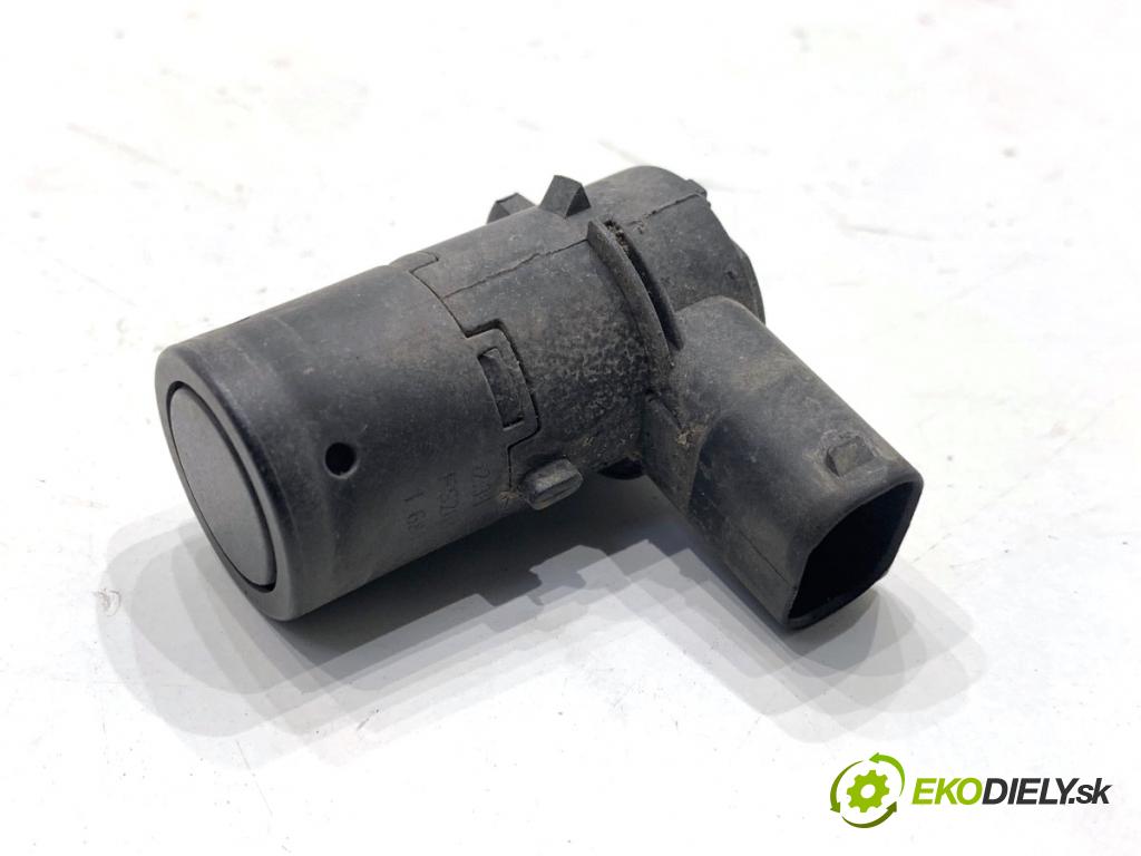 JAGUAR XF I sedan 2014 177 kW 2.0 1999 snímač PDC 2W93-15K859