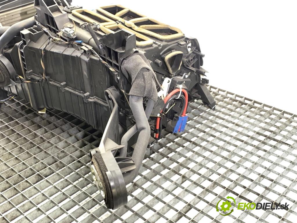 JAGUAR XF I sedan 2014 177 kW 2.0 1999 topné těleso radiátor topení komplet KOMBAJN EX23-19B555-CB (Radiátor topení)