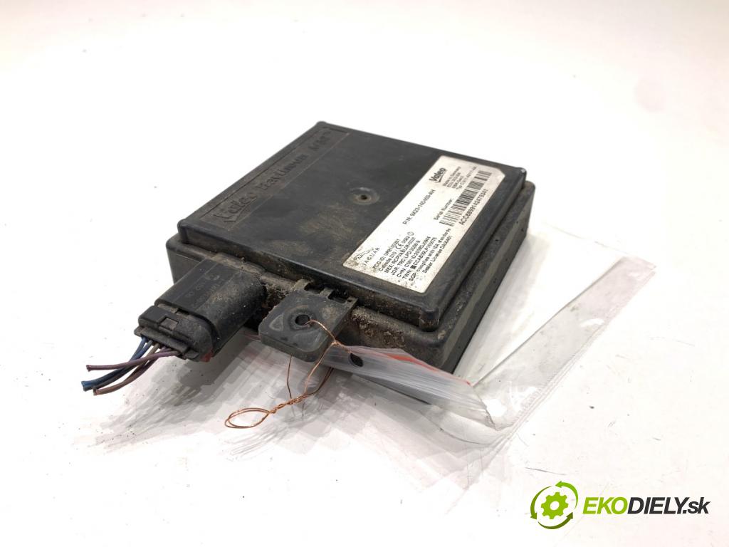 JAGUAR XF I sedan 2014 177 kW 2.0 1999 modul MRTVÍ klapka 9X23-14D453-AH