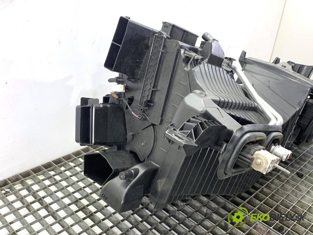 MERCEDES-BENZ SPRINTER 3,5-t Tourer Bus Autobus 2022 125 kW 317 CDI (907.731, 907.733, 907.735) 1950 topné těleso radiátor topení KOMBAJN A9108305801