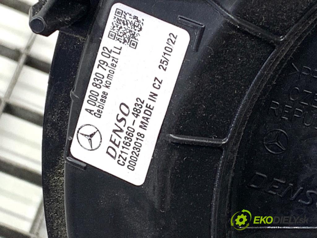 MERCEDES-BENZ SPRINTER 3,5-t Tourer Bus Autobus 2022 125 kW 317 CDI (907.731, 907.733, 907.735) 1950 topné těleso radiátor topení KOMBAJN A9108305801