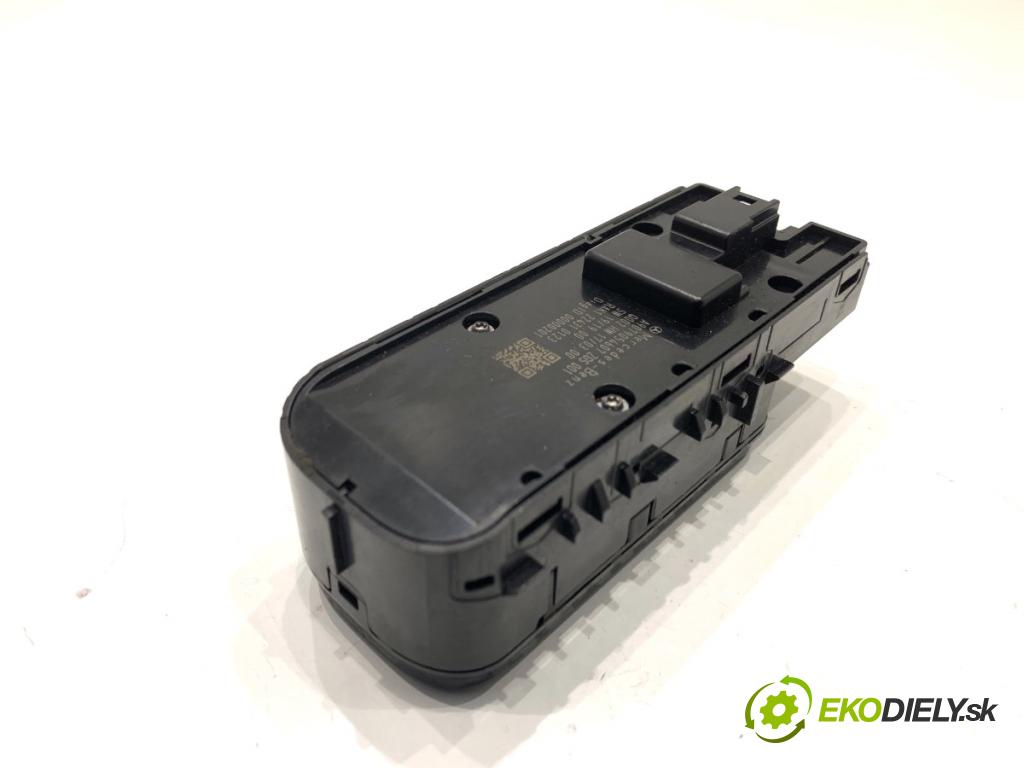 MERCEDES-BENZ SPRINTER 3,5-t Tourer Bus Autobus 2022 125 kW 317 CDI (907.731, 907.733, 907.735) 1950 Prepínač okien A9079054607 (Prepínacie páčky pod volantom)