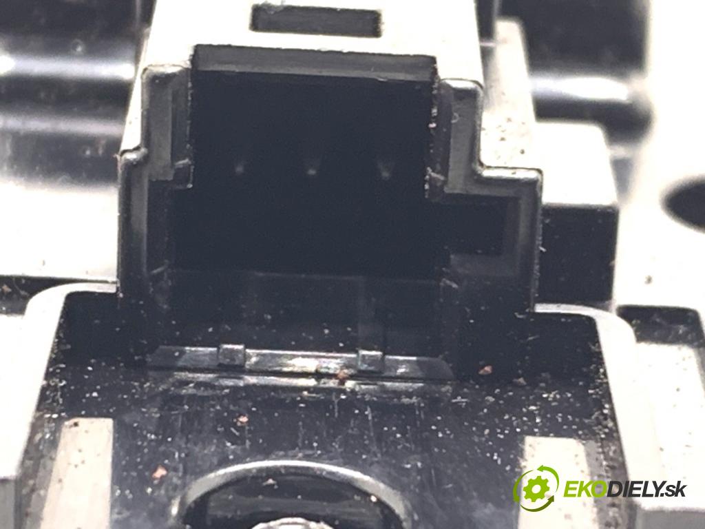 MERCEDES-BENZ SPRINTER 3,5-t Tourer Bus Autobus 2022 125 kW 317 CDI (907.731, 907.733, 907.735) 1950 Prepínač okien A9079054607 (Prepínacie páčky pod volantom)