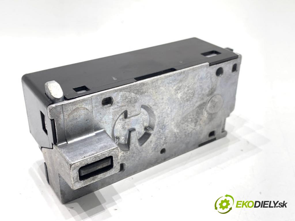 MERCEDES-BENZ SPRINTER 3,5-t Tourer Bus Autobus 2022 125 kW 317 CDI (907.731, 907.733, 907.735) 1950 blokáda volantu A0999009401 (Řízení ostatní)