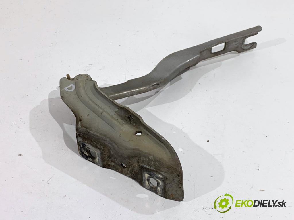 SKODA FABIA III Kombi 2016 55 kW 1.0 999 závěs kapoty pravý přední část 6V0823302