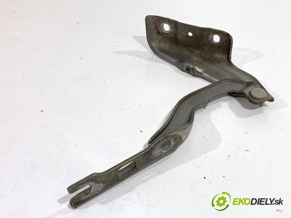 SKODA FABIA III Kombi 2016 55 kW 1.0 999 Záves kapoty ľavy predný 6V0823301