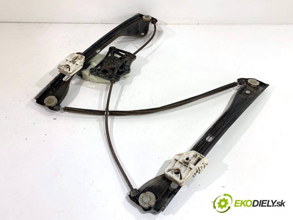 SKODA FABIA III Kombi 2016 55 kW 1.0 999 Mechanizmus okna pravy predný 5JA959812K