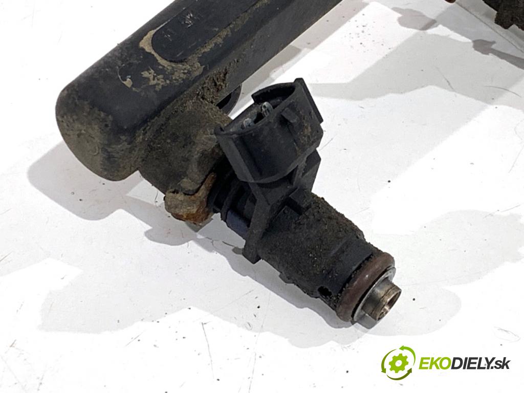 SKODA FABIA III Kombi 2016 55 kW 1.0 999 Lišta vstrekovacia 04C133313R (Vstrekovacia lišta)