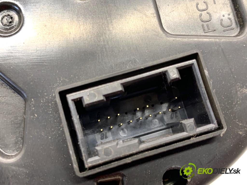 SKODA FABIA III Kombi 2016 55 kW 1.0 999 Prístrojovka 6V0920700A (Prístrojová doska)