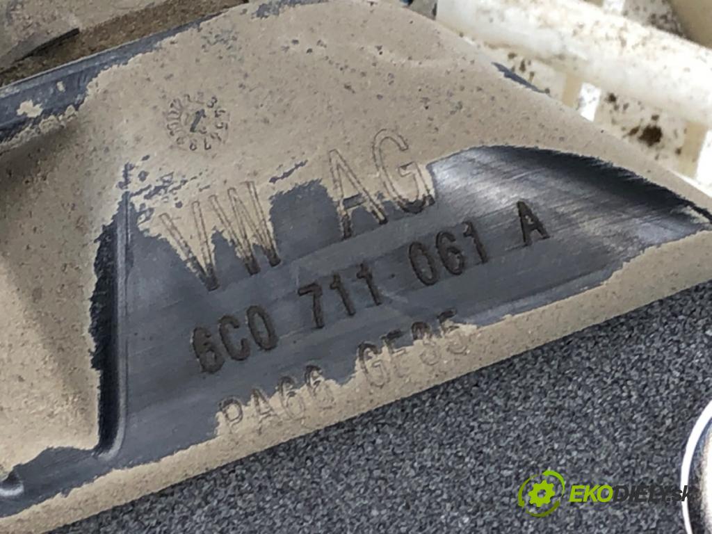 SKODA FABIA III Kombi 2016 55 kW 1.0 999 Kulisa 6C0711061A (Rýchlostná páka (kulisa))