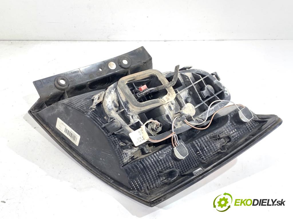 SKODA FABIA III Kombi 2016 55 kW 1.0 999 Svetlo pravy zad 6V9945095