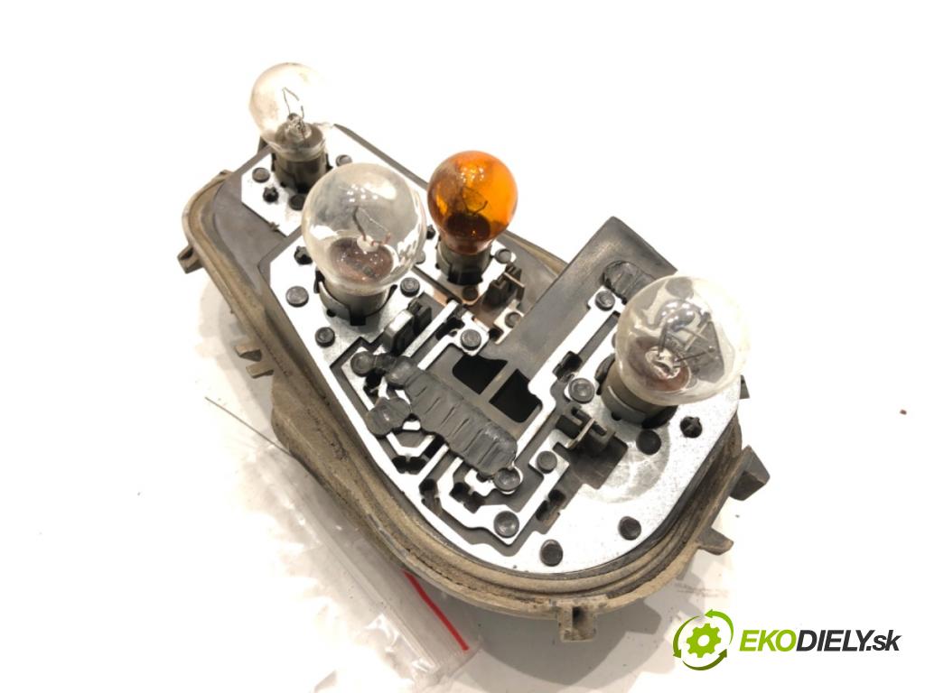 SKODA FABIA III Kombi 2016 55 kW 1.0 999 vložka svetla ľavy zad 6V9945258